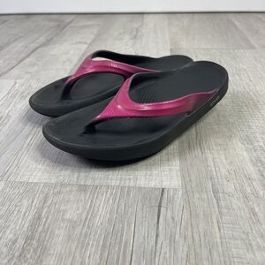 OOFOS OOLALA Gloss Recovery Flip Flop Hot Pink Women's Size 5 Flaw B